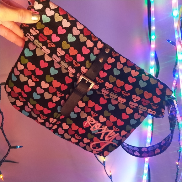 Vintage Roxy Full Heart Mini Bag - Picture 1 of 2